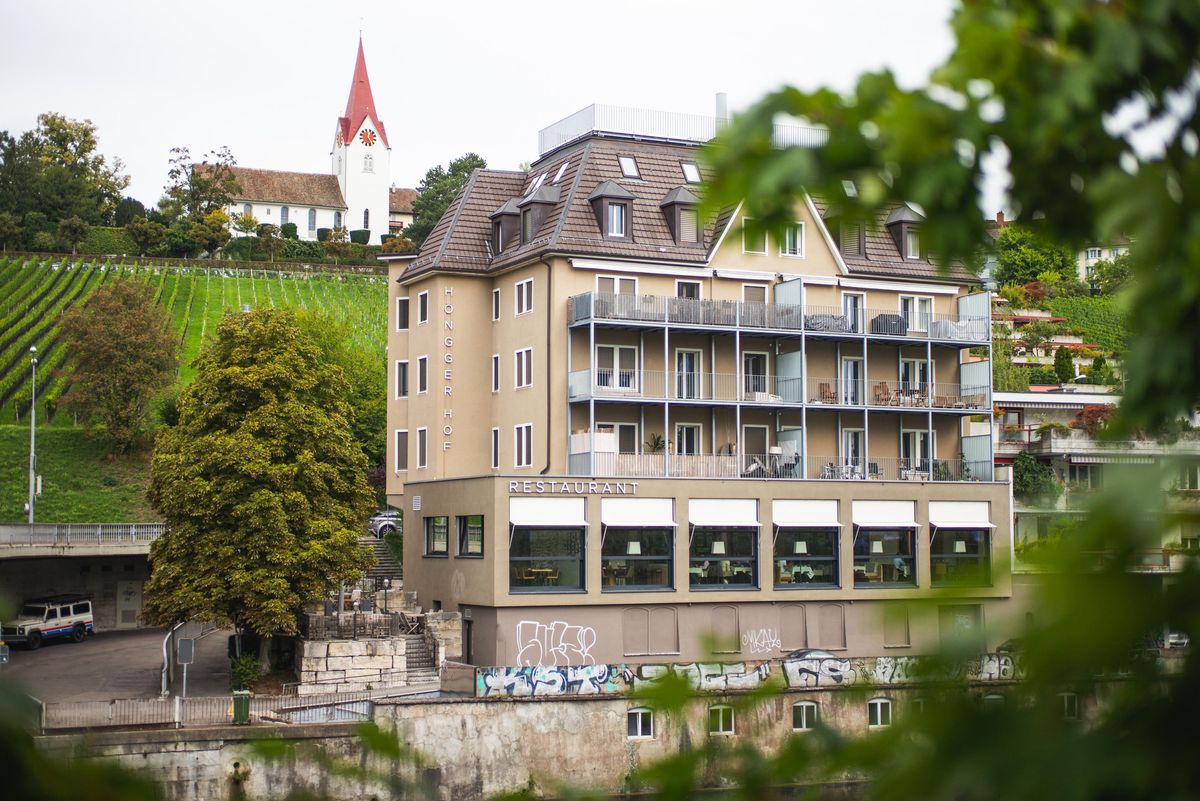 Restaurant Hönggerhof: Mediterrane Küche direkt an der Limmat | Tages ...