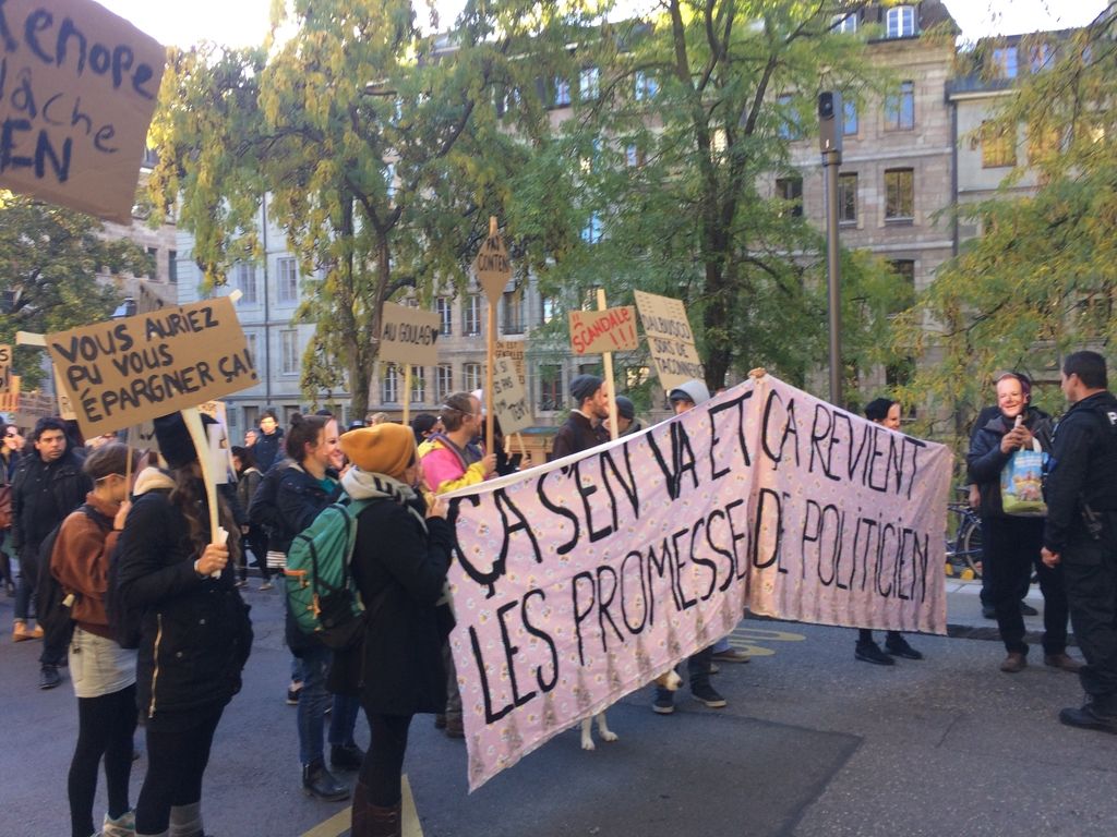 Des étudiants sommés de laisser leur logis aux migrants