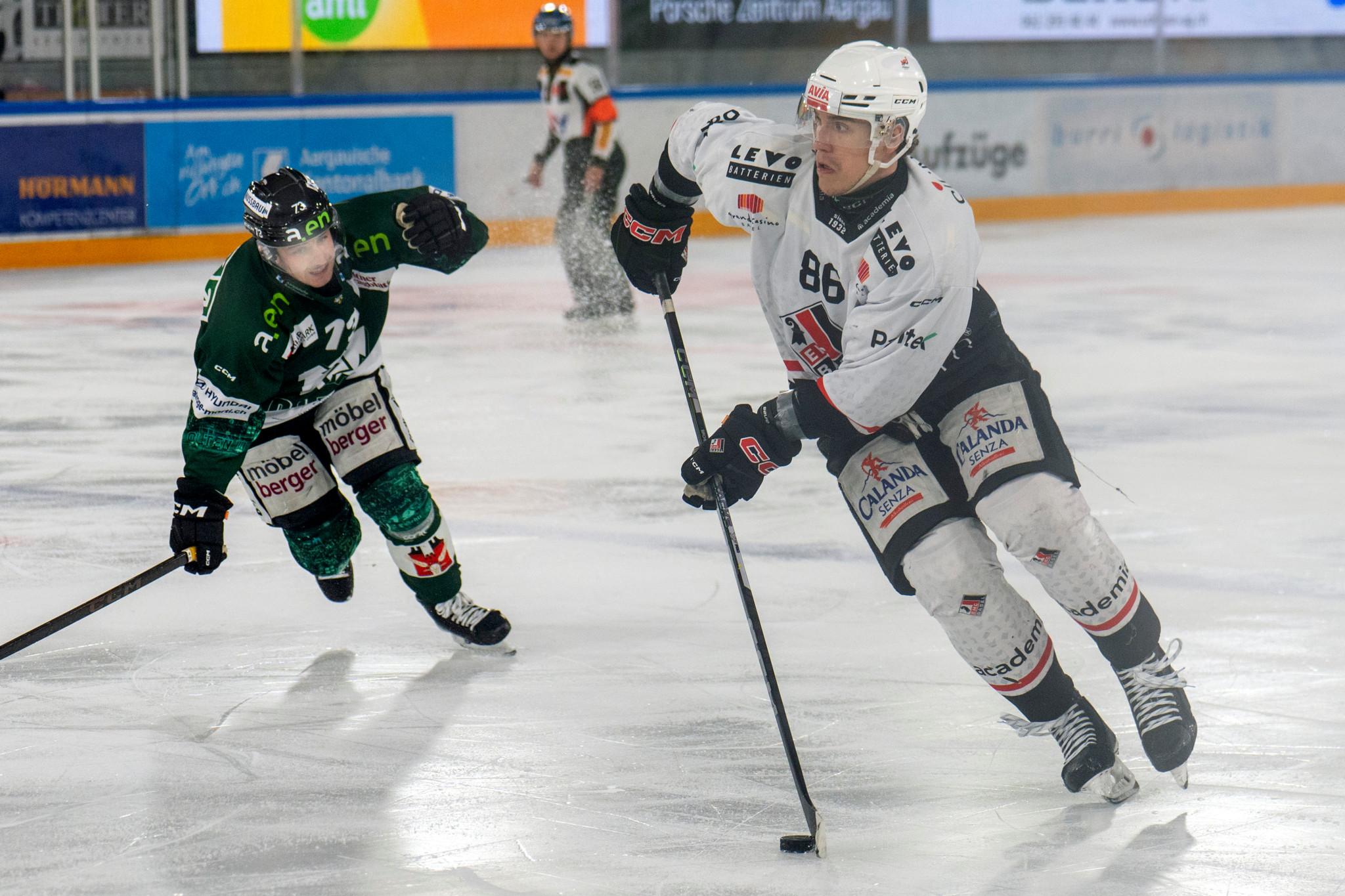 EHC Basel verleiht Bircher an Fribourg-Gottéron und Nater an Zug
