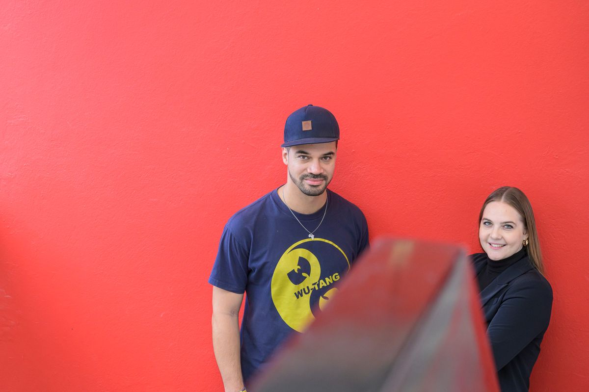 Stadtraetin Corina Liebi, GLP und Stadtrat Halua Pinto de Magalhães, SP
Er will die Burgergemeinde mit der Stadt fusionieren und fordert Reparationen für Beteiligungen des Ancien Régime an der South Sea Company. Sie wirft ihm "hanebuechene" historische Herleitung vor
© Franziska Rothenbuehler | TAMEDIA AG