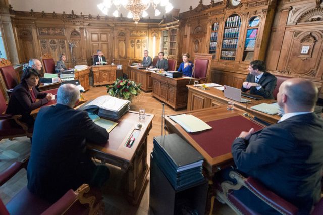 Le Conseil fédéral fait durer le suspense sur l'immigration