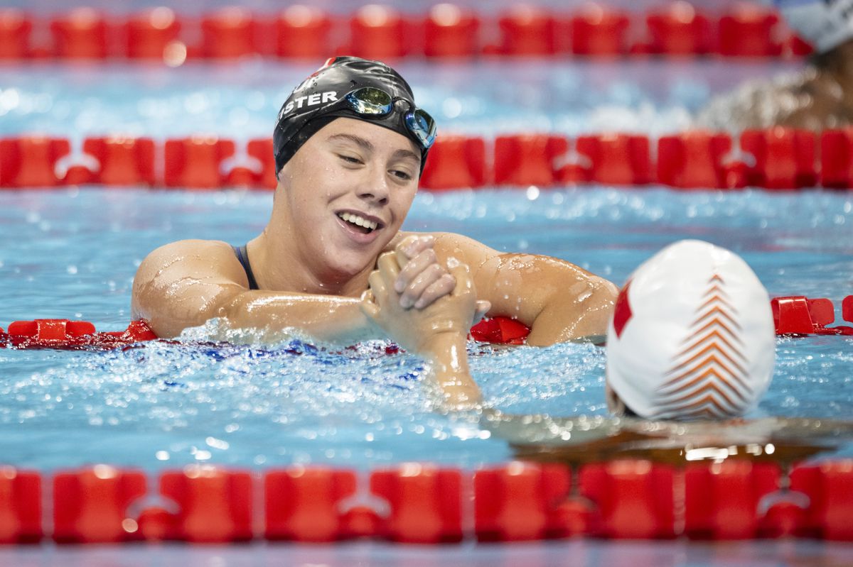 Nora Meister, de Suisse, réagit après la finale du 400m nage libre S6 féminin dans l'Arena Paris La Défense aux Jeux Paralympiques d'été de Paris 2024, en France, le vendredi 6 septembre 2024. (KEYSTONE/Ennio Leanza)