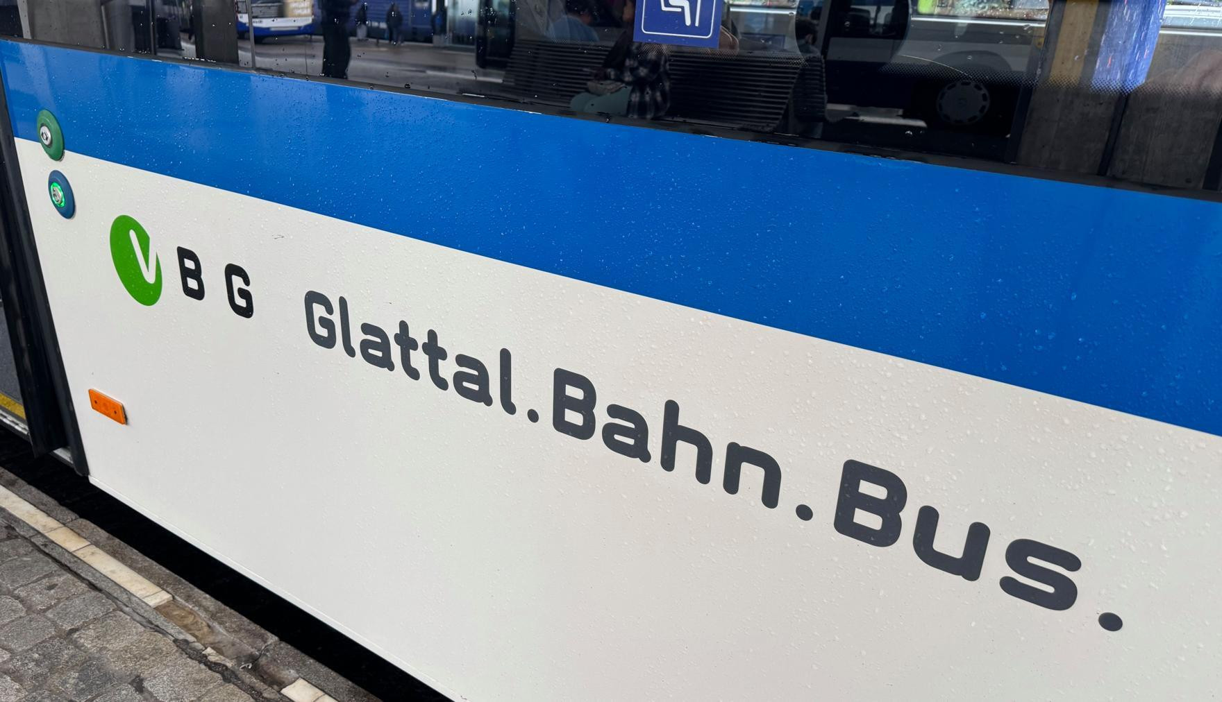 Petition in Niederhasli: Quartier wehrt sich gegen Streichung von vier Bushaltestellen