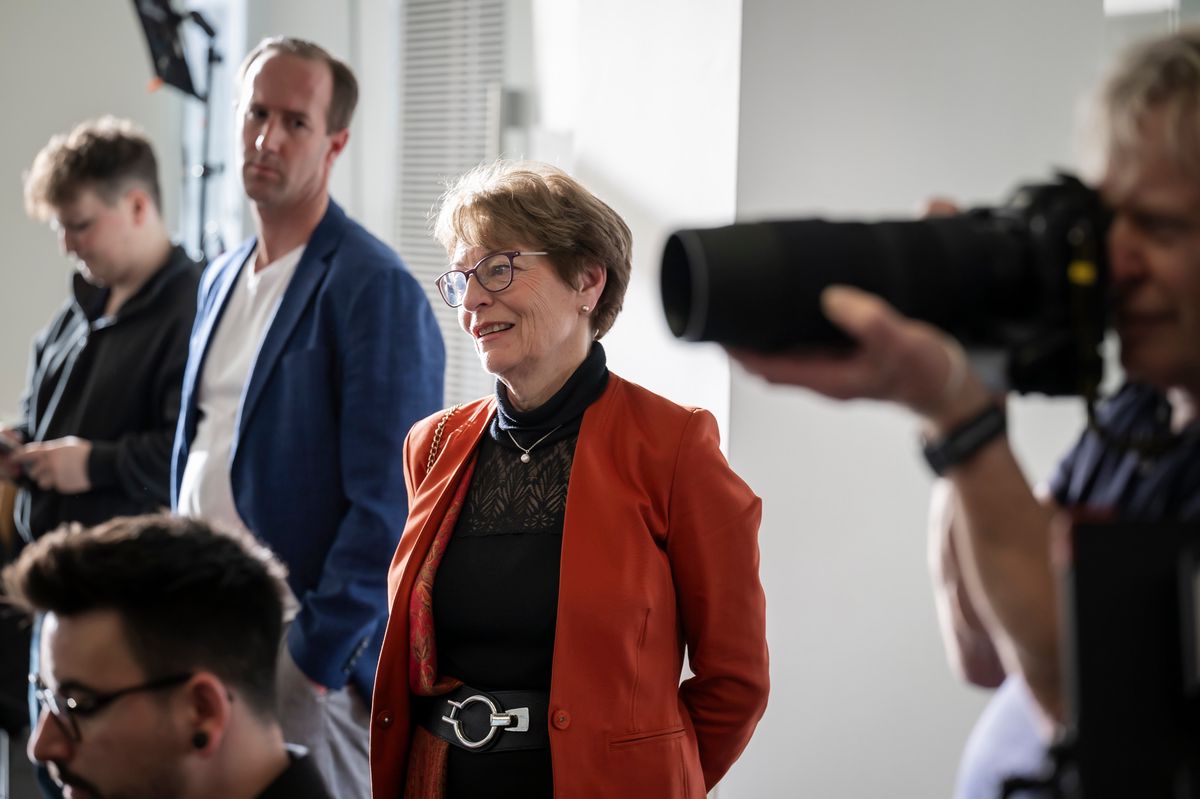 Zürich, Julia Gerber Rüegg, Seeuferinitiative, Politkerin, 3.3.24, Foto: Manuela Matt, manuelamatt.ch

Im Walche Medienzentrum während der Resultatverkündung des Regierungsrates (Walker Späh)
