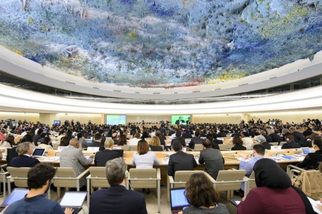 La Suisse veut réguler le matériel de surveillance