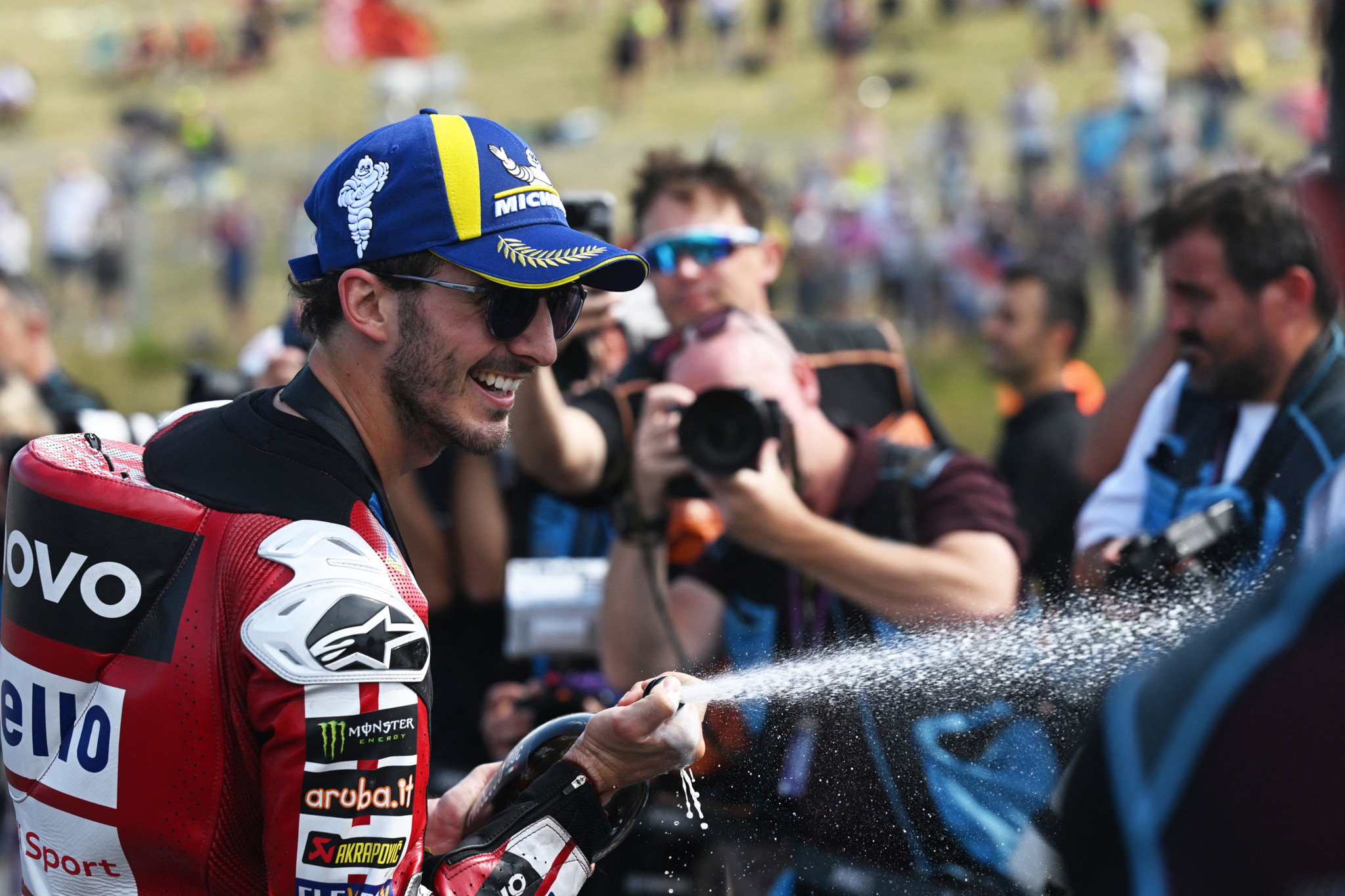 MotoGP en République tchèque: Bagnaia gagne le sprint devant Ogura et Marc Marquez