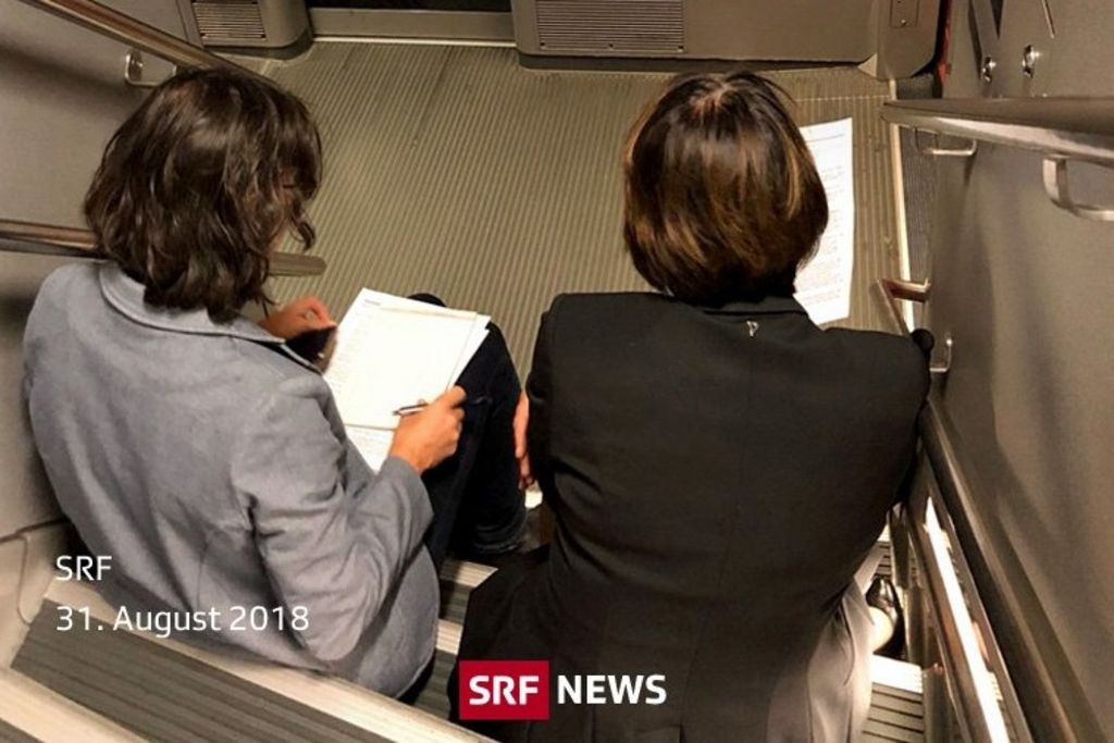 Doris Leuthard obligée de voyager sur les escaliers
