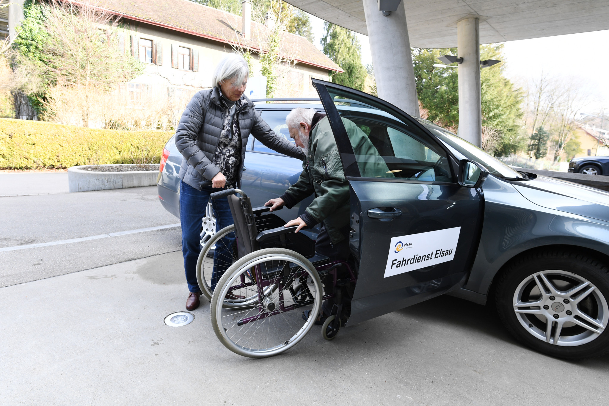 Fahrdienst Elsau - Walter Bosshard wird vom Elsauer Fahrdienst in die Privatklinik Lindberg zur Dialyse gefahren.