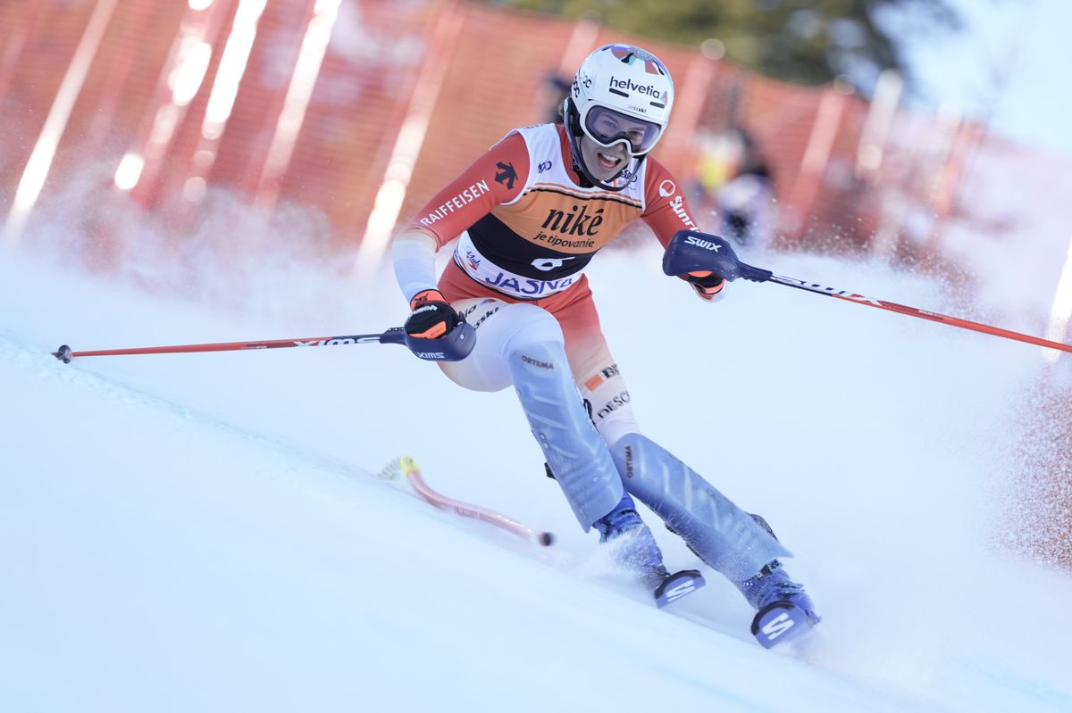JASNA, SLOVAKIA - JANUARY 21: Michelle Gisin of Team Switzerland in action during the Audi FIS Alpine Ski World Cup Women's Slalom on January 21, 2024 in Jasna Slovakia. (Photo by Paul Brechu/Agence Zoom/Getty Images)