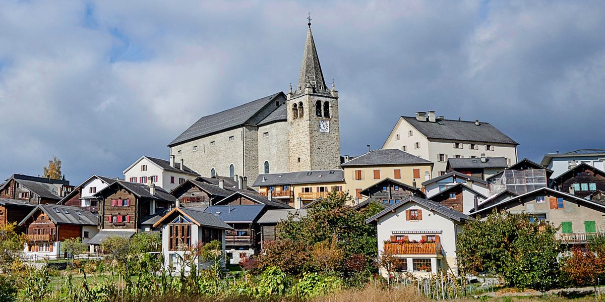 Le couple s’est marié à 2002 à Lens, en Valais. La séparation a eu lieu dix ans plus tard, dans un climat des plus tendus 