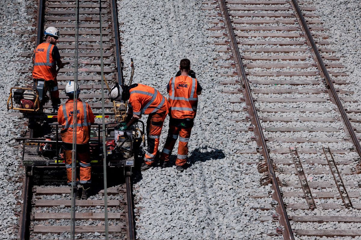 Le trafic «ne pourra reprendre qu’après la fin des opérations de déminage.