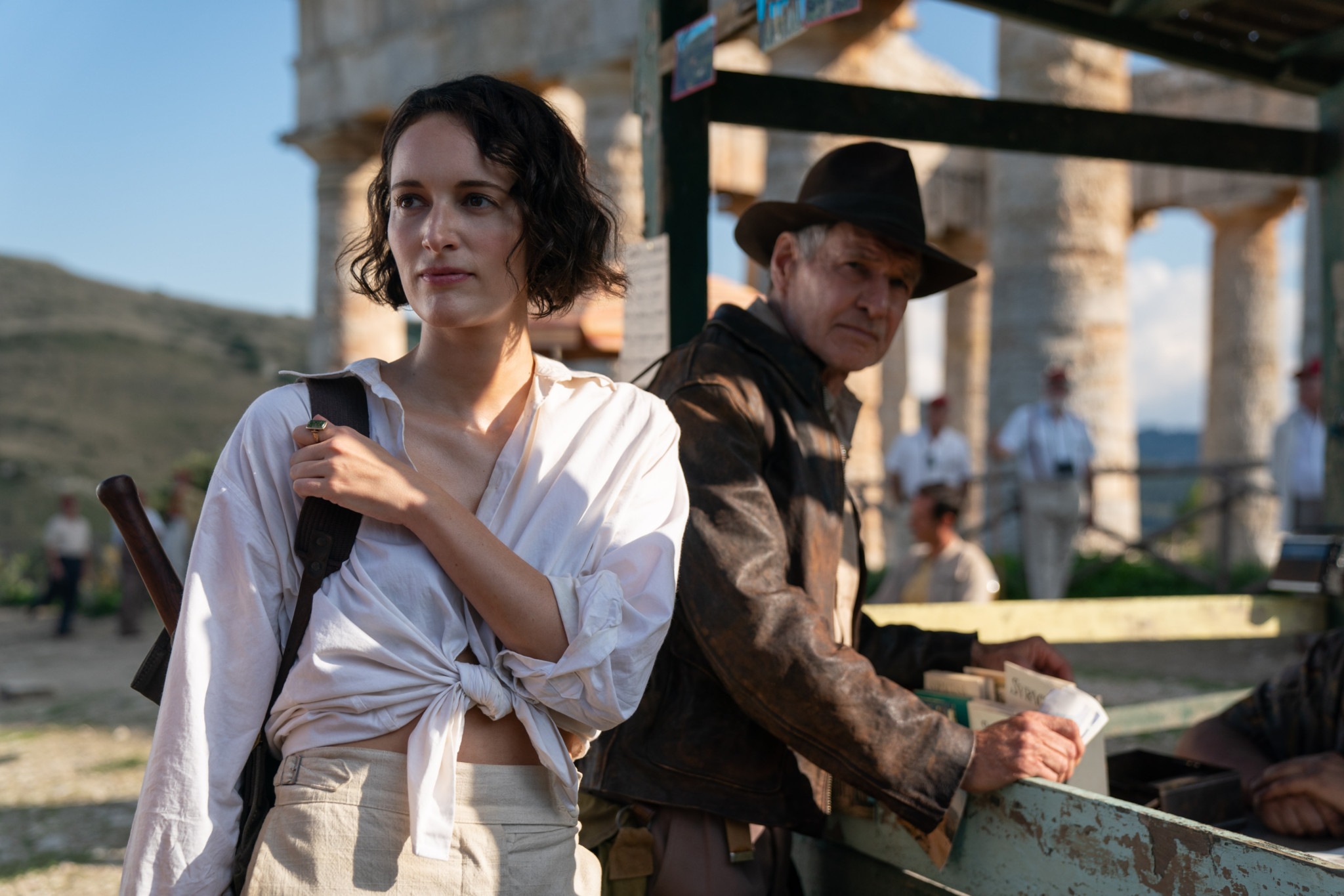 Zusammen mit seiner Patentochter (Phoebe Waller-Bridge) kämpft Indiana Jones (Harrison Ford) um die Uhr des Archimedes. 