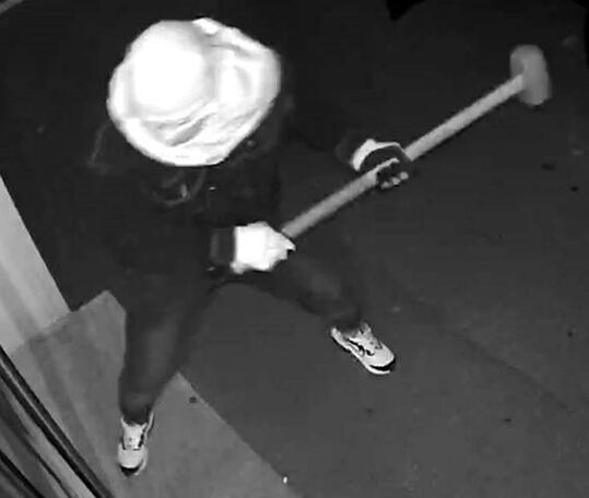 Einbruch-mit-Vorschlaghammer-Schl-gt-hier-der-gleiche-T-ter-erneut-zu-