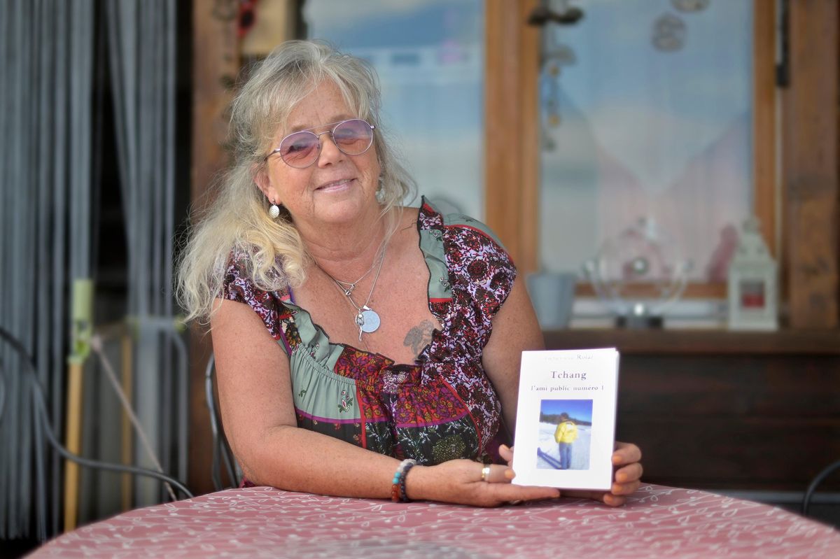 Geneviève Rolaz perpétue la mémoire de son frère, tué près du port d’Yverdon le 23 juillet 2015, en publiant «Tchang l’ami public numéro 1».