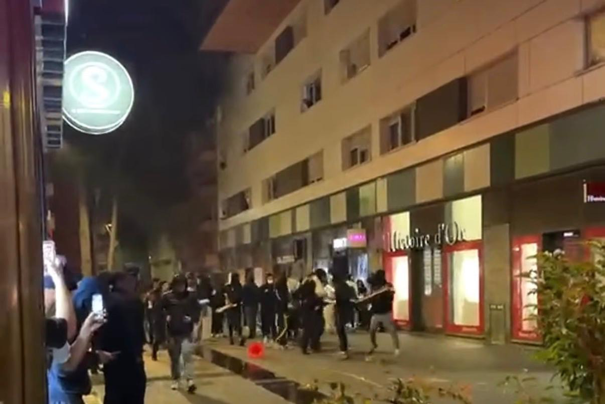 Manifestations en France: À Annemasse, onze commerces ont été saccagés et pillés lors de violences