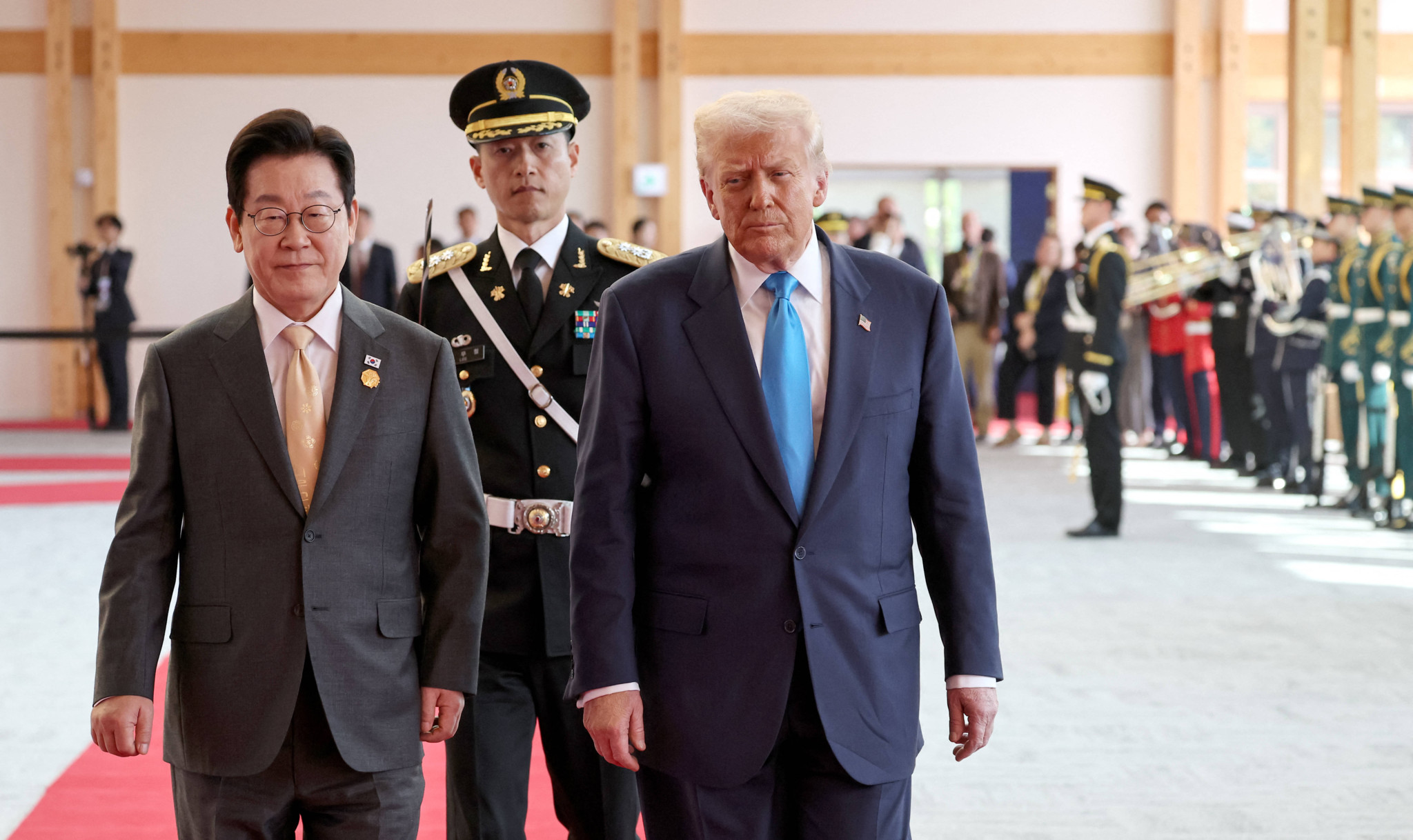 Südkoreas Präsident Lee Jae-myung und Donald Trump.
