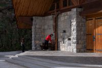 Vex pleure la mort brutale des «enfants du village»