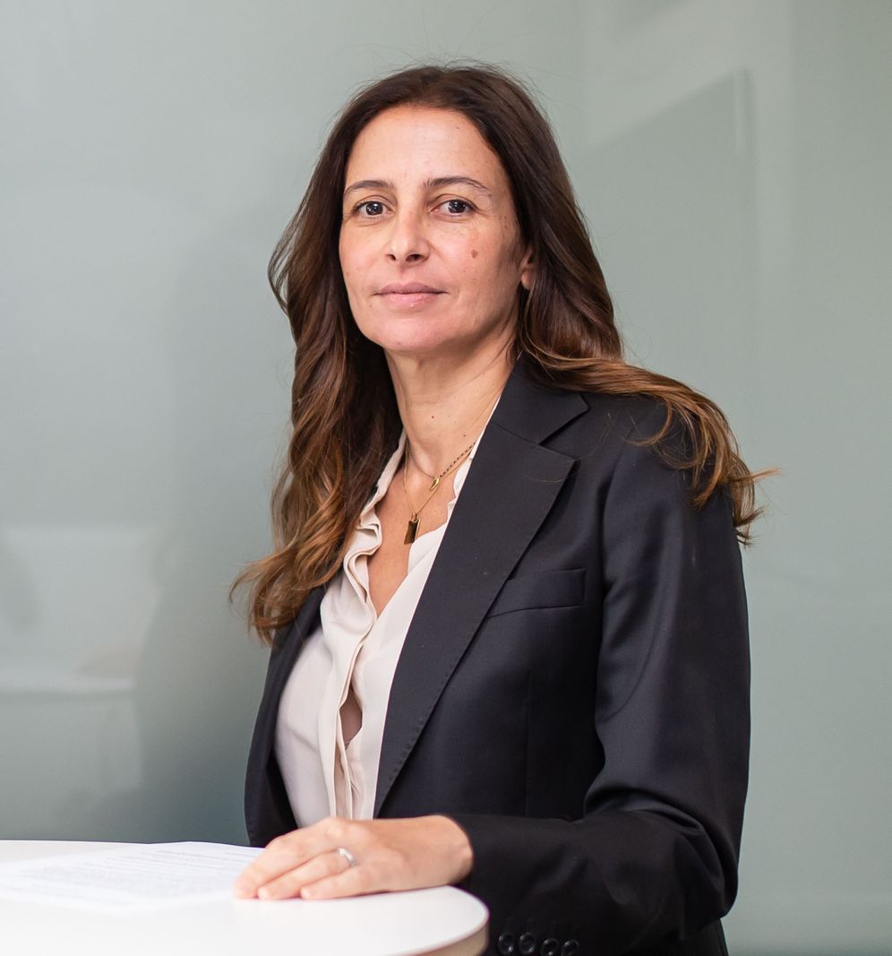 Genève, le 2 septembre 2020.  
Portrait de Alain de Kalbermatten et Alia Chaker Mangeat à la rédaction de La Tribunde de Genève après un interview. ©Pierre Albouy/Tribune de Genève