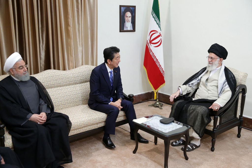 Shinzo Abe a rencontré l'ayatollah Ali Khamenei