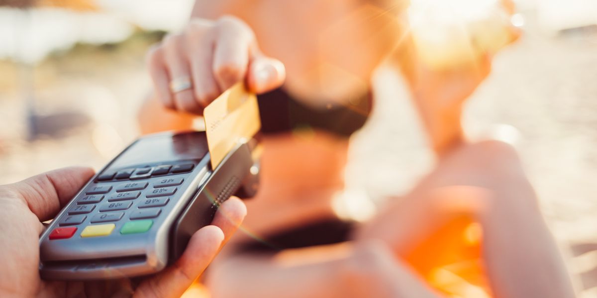 Fiese-Masche-im-Ausland-Hohe-Kosten-an-Bancomaten-So-entgehen-Sie-der-teuren-Franken-Falle