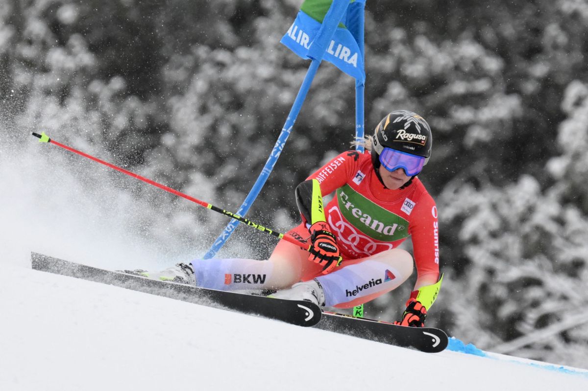 Switzerland's Lara Gut-Behrami competes in the first run of the women's Giant Slalom event of the FIS Alpine Ski World Cup in Soldeu, Andorra, on Feabruary 10, 2024. (Photo by Ed JONES / AFP)