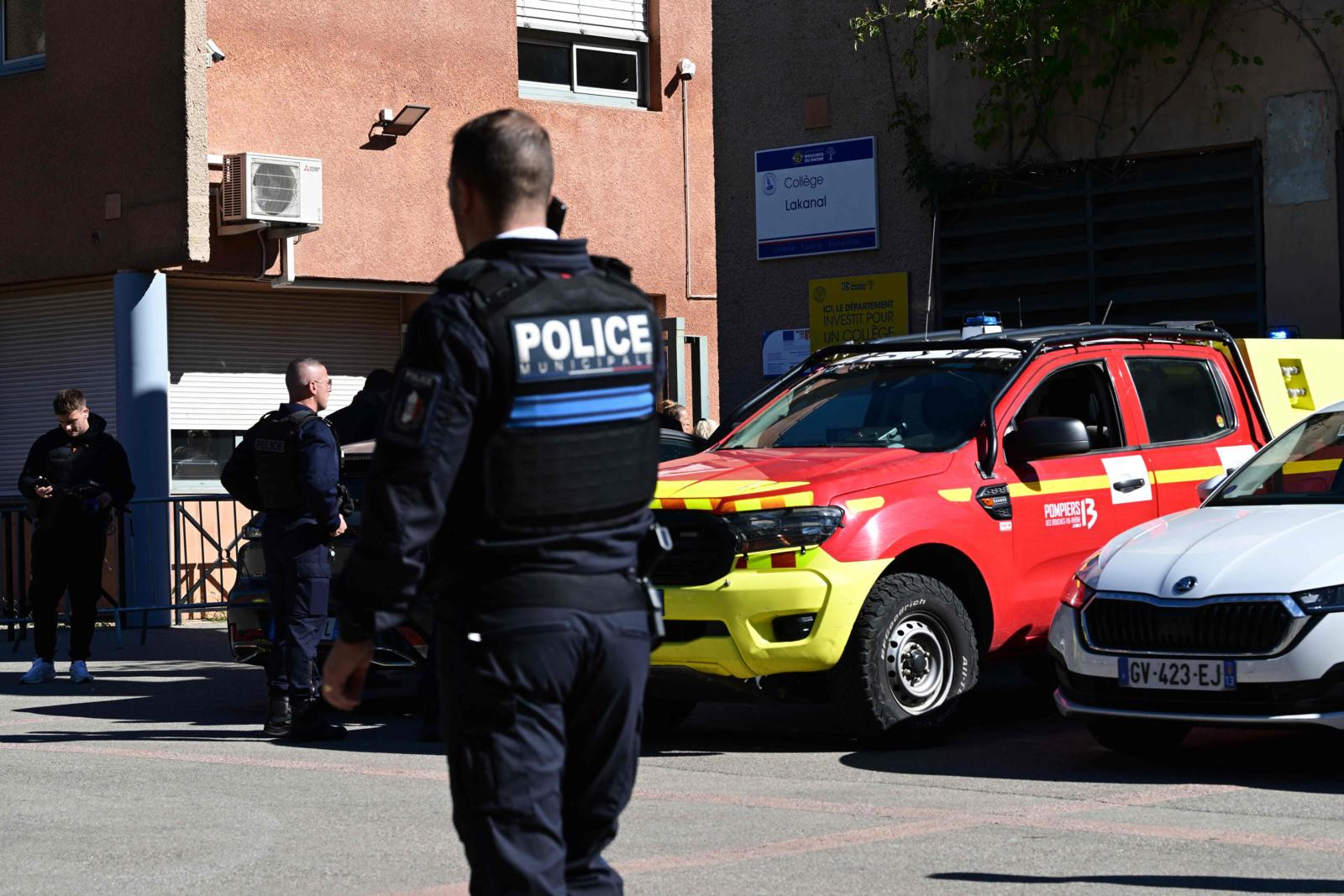 Arrest in France: 14-year-old shoots in front of a school and injures two people