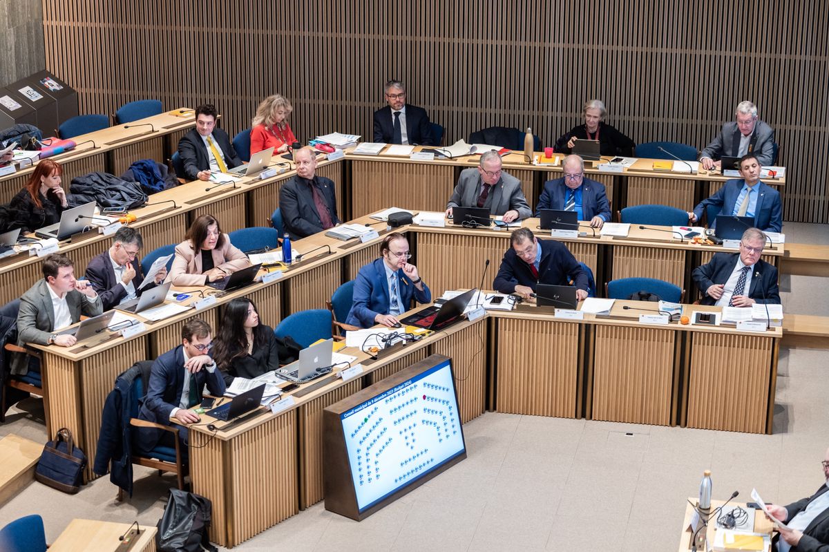Genève , le 9 décembre 2023.  Réunion du Conseil Municipal de la VIlle de Geève pour le vote du budget 2024. 
Photo Pierre Albouy/Tribune de Genève