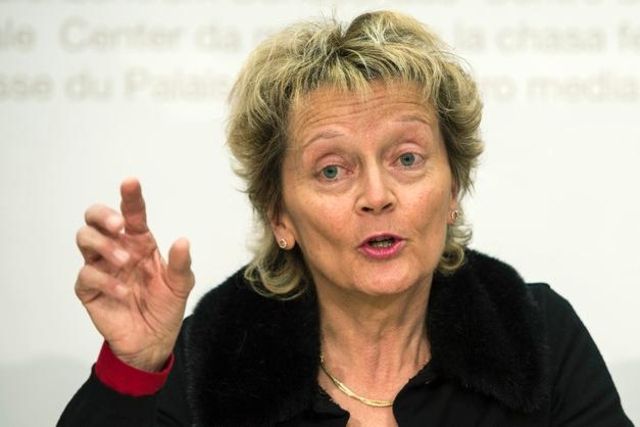 Eveline Widmer-Schlumpf exige une large discussion en vue du choix d'un nouveau directeur de l'Autorité fédérale de surveillance des marchés financiers.