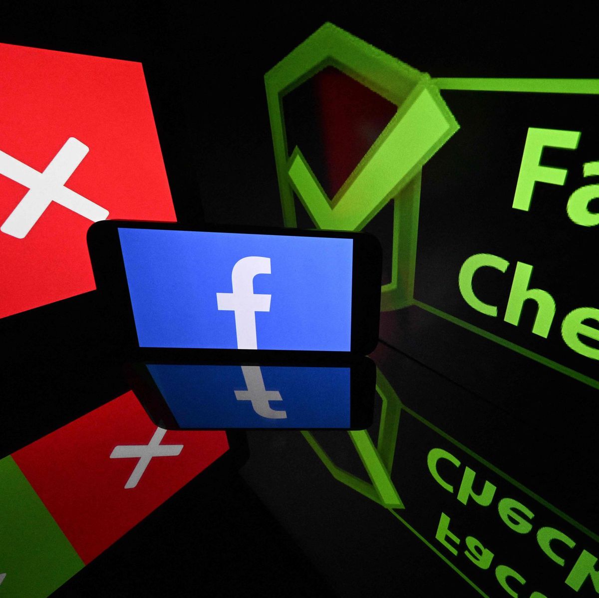 La Suisse parviendra-t-elle vraiment à réguler les réseaux sociaux?