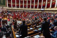 Budget-Krise: Frankreichs Regierung droht Kraftprobe im Haushaltsstreit