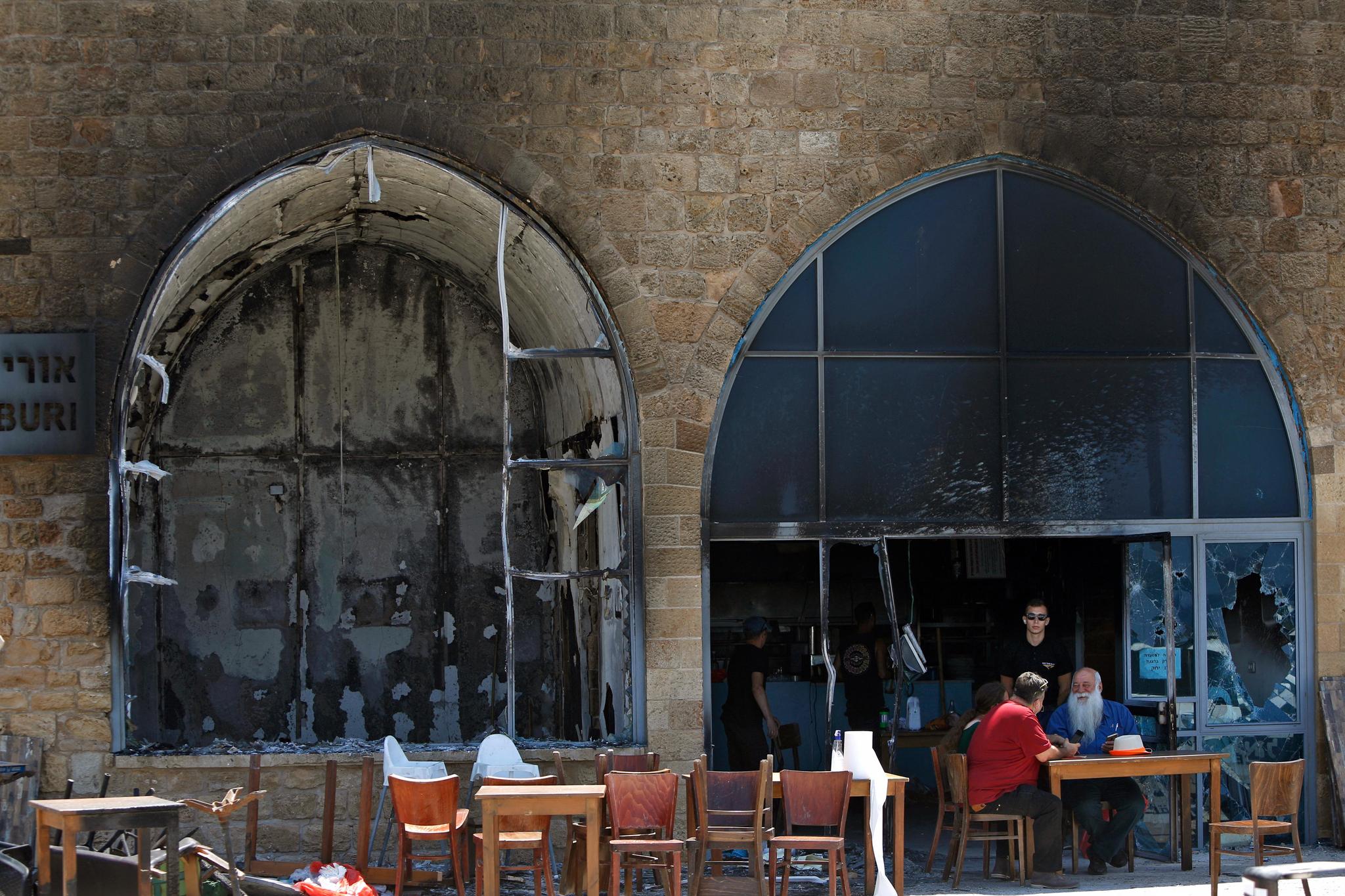 Spuren der Verwüstung:  Am 11. Mai, im jüngsten Krieg zwischen Israels Armee und der palästinensischen Hamas, kame es auch in Akko und vielen anderen israelischen Städten mit gemischter jüdischer und arabischer Bevölkerung Unruhen.
