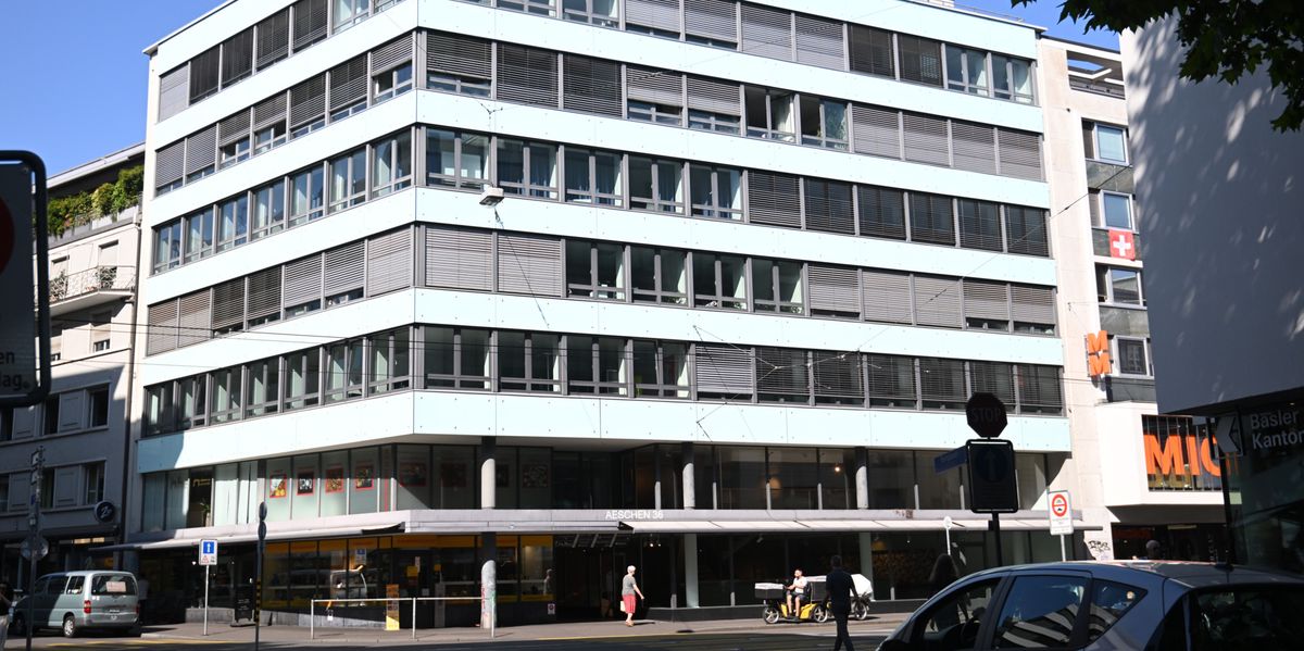 Gewerkschaft-statt-Edelboutique-M-belhaus-war-Toplage-zu-teuer-Unia-bernimmt-in-der-Aeschenvorstadt