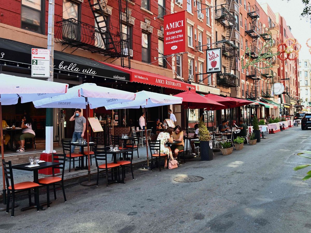 Reptile Enorme Qui Traumatise New York Coronavirus: New York reporte la réouverture des restaurants - 20 minutes