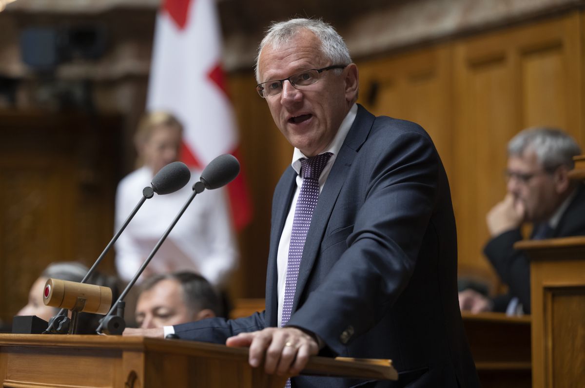 Benjamin Roduit, conseiller national (Le Centre/VS), le 7 juin 2023 à Berne. (KEYSTONE/Anthony Anex)