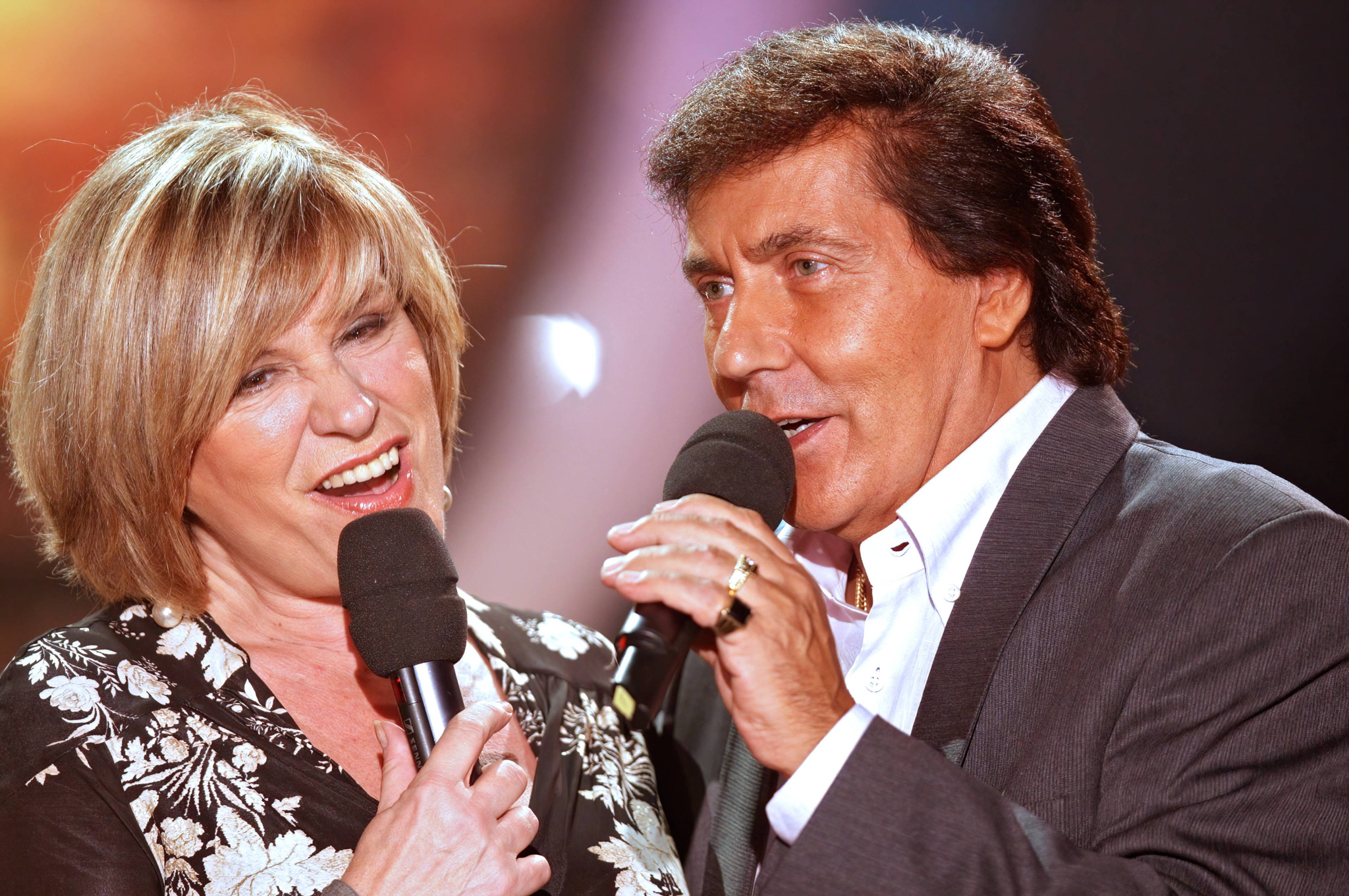 Frank Michael, le célèbre chanteur romantique, s’est éteint à l’âge de 93 ans : sa fille a dévoilé les dernières volontés de son père avant sa disparition, provoquant une onde de choc à travers la France.