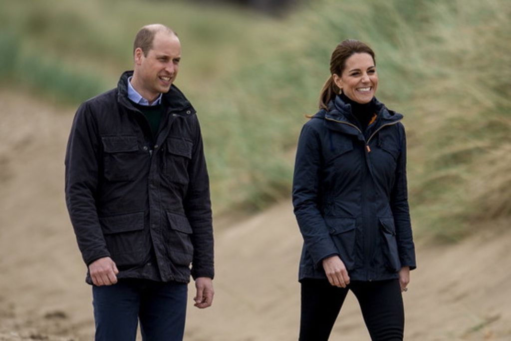 Le convoi du prince William renverse une femme