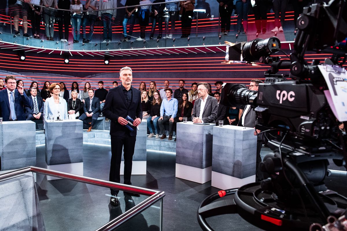 Umfrage zur SerafeGebühr Was gehört für Sie zum SRFAngebot? Worauf