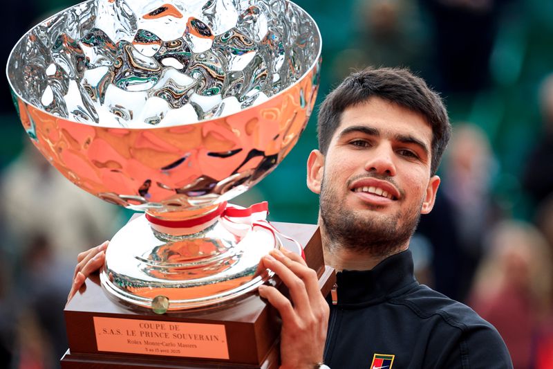 Carlos Alcaraz celebrates his Monte Carlo Masters victory