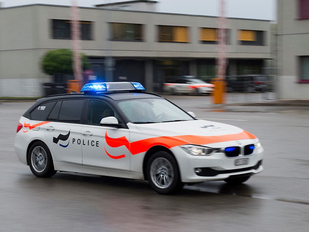 Deux policiers fribourgeois l'ont échappé belle dimanche vers 6h20 (photo d'illustration).