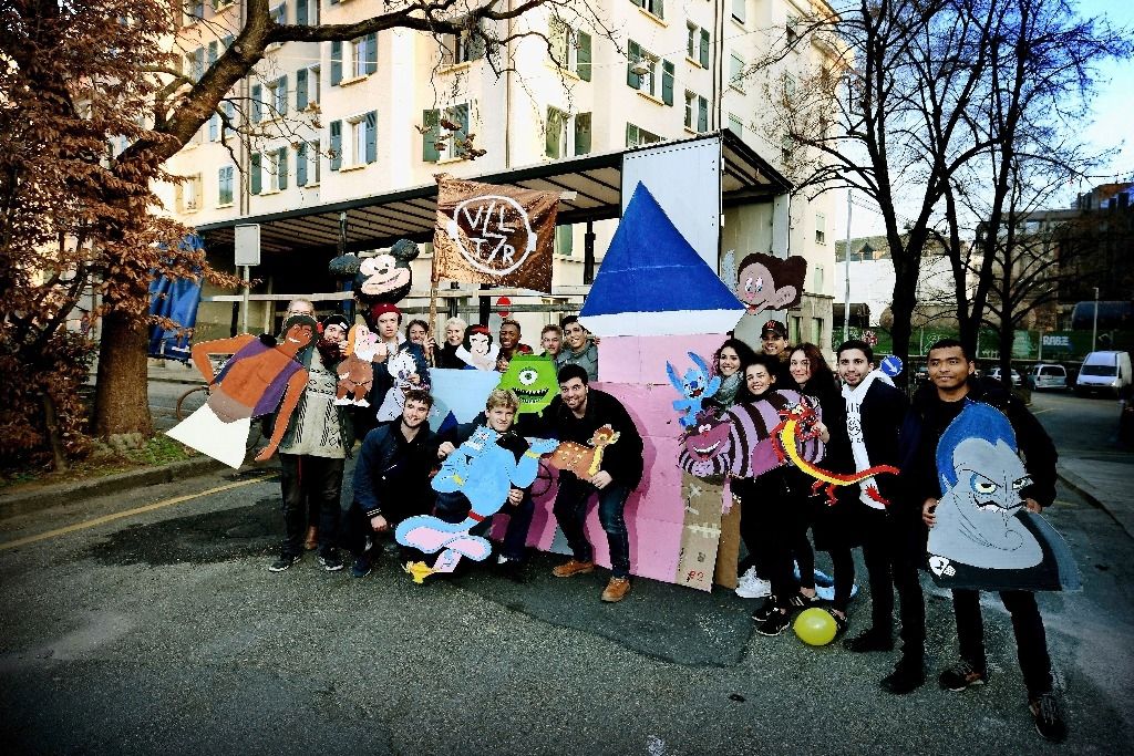 Un château rose, des fous et des pirates à l'assaut du Picoulet