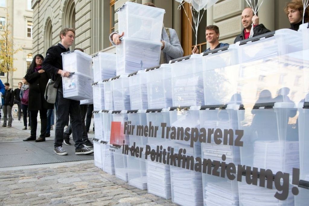 Initiative pour la transparence: Berne dit non