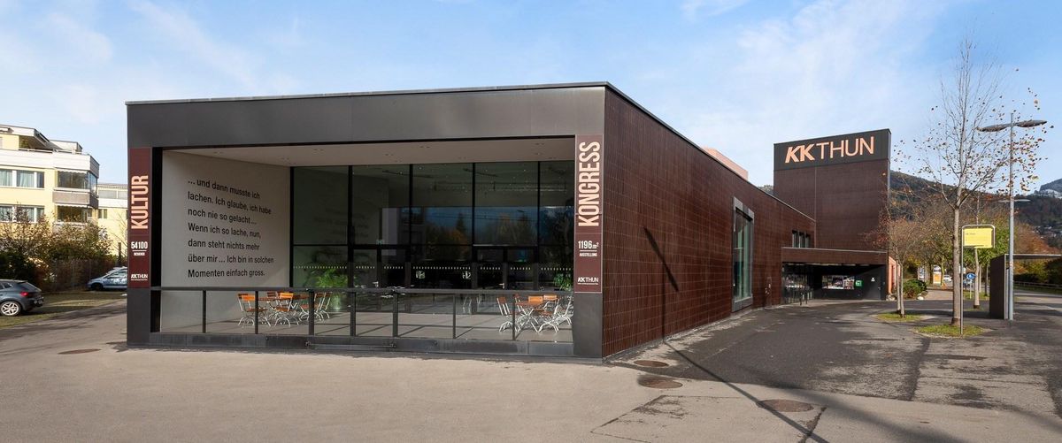 La vitrine de la création scénique suisse se visite au printemps au KKT (Kultur und Kongresszentrum Thun).