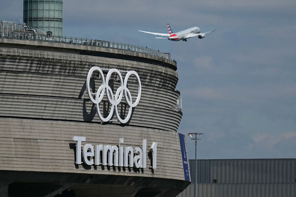 Pariser Flughafen stellt Gepäckabfertigung ssystem für Olympia vor