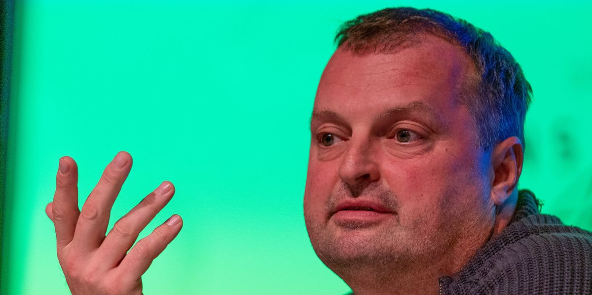 Radovan Vitek, promoteur immobilier tchèque, s'exprime lors d'une séance d'informations à Crans Montana le 6 décembre 2018.