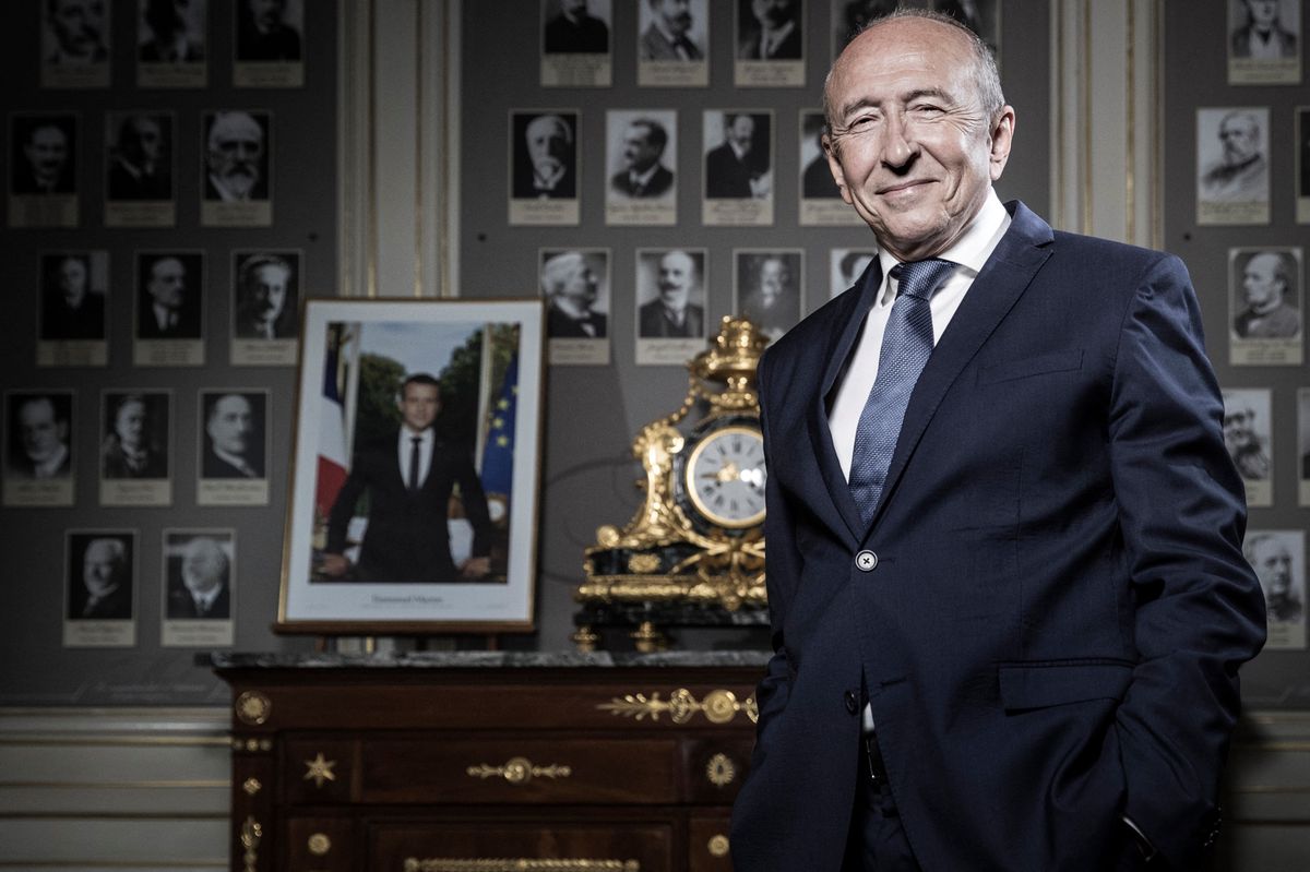Gérard Collomb dans son bureau de ministre de l’Intérieur.