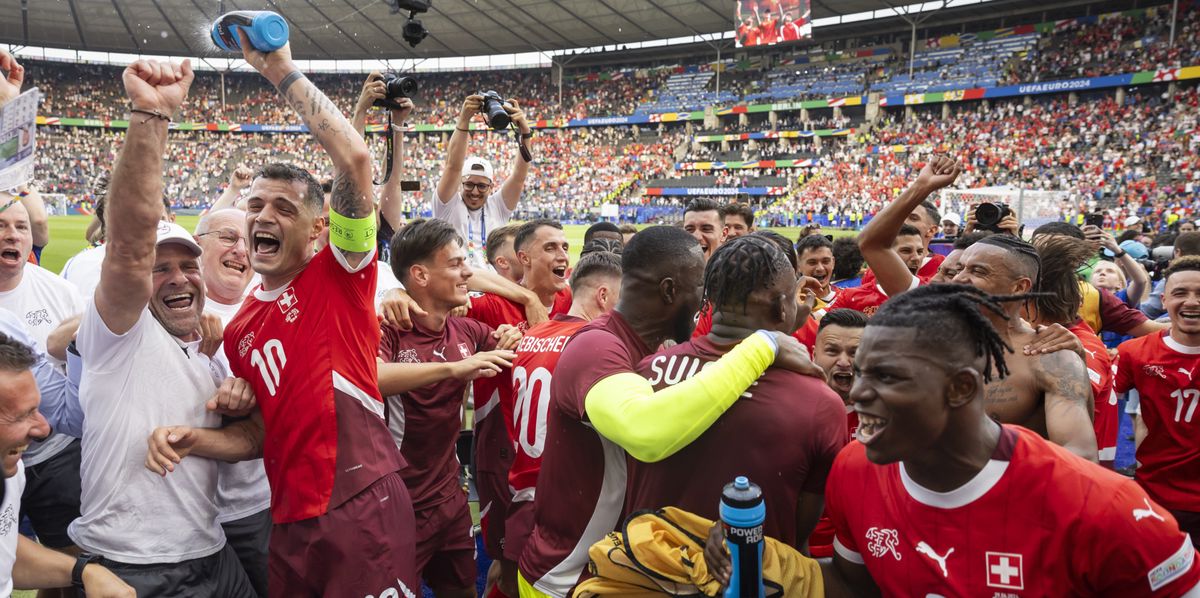 Une dynamique de confiance et d’euphorie, ici avec Xhaka et Embolo, porte cette équipe qui n’a peur de rien. Une force mentale avant le choc contre l’Angleterre.