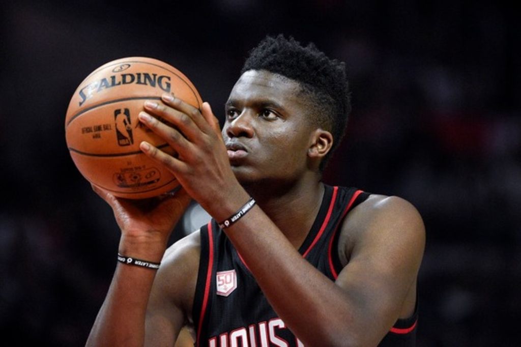 Clint Capela cartonne sur le parquet des Bulls