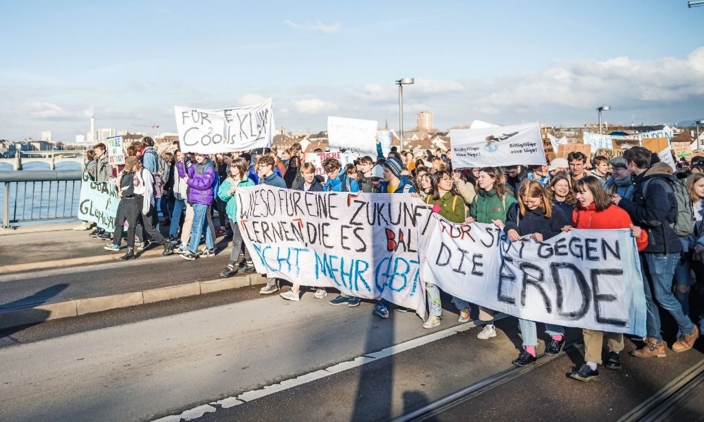 «Wir sind hier, wir sind laut, weil man uns die Zukunft klaut»