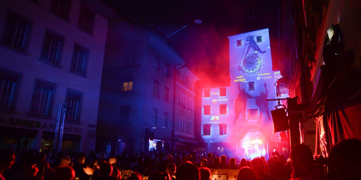 Polizei-musste-eingreifen-Faustschlag-Kopfstoss-und-P-beleien-rund-um-Liestal-tanzt-