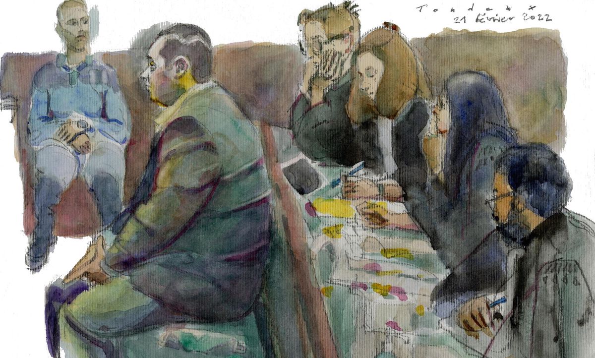 Le Genevois de 25 ans devant ses quatre avocats. Les témoins sont unanimes pour décrire un homme «jaloux et contrôlant». 